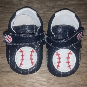 ❌❌SOLD❌❌ Jack and Lily baseball moccasins